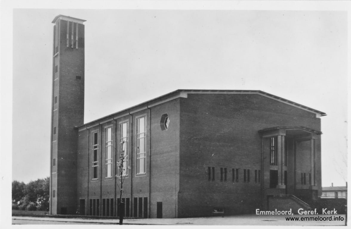 Kerk-Nieuw-Jeruzalemkerk-7.jpg Kerk-Nieuw-Jeruzalemkerk-7.jpg
